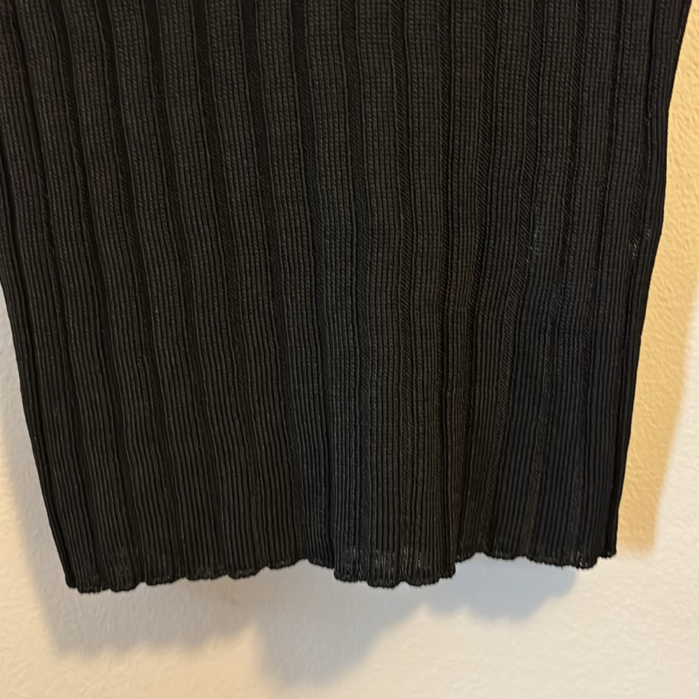 Free People Ribbed long sleeve Tie back sweater. NWOT. Black - Picture 3 of 5